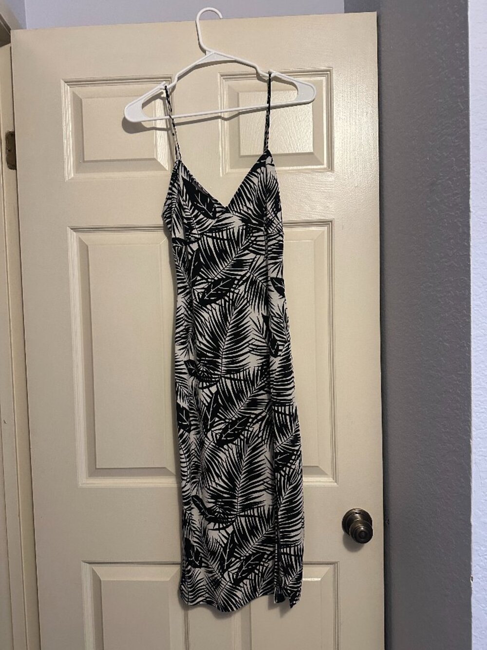 Windsor Floral Summery Dress - Size M